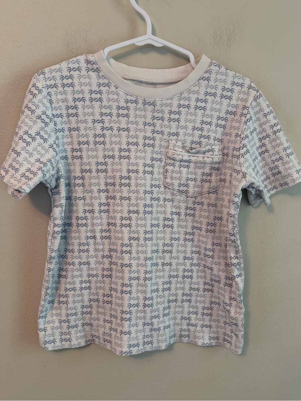 Lila and Hayes White Tee with Blue Crab Print